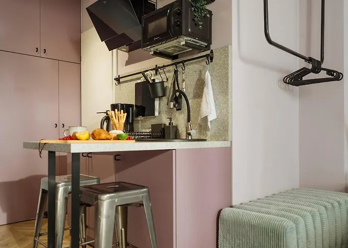 Cloud 8 - 180 View Apartment *