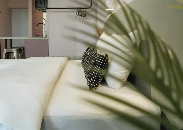 Cloud 8 - 180 View דירה