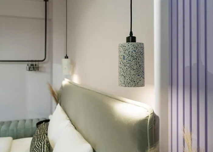 Cloud 8 - 180 View *