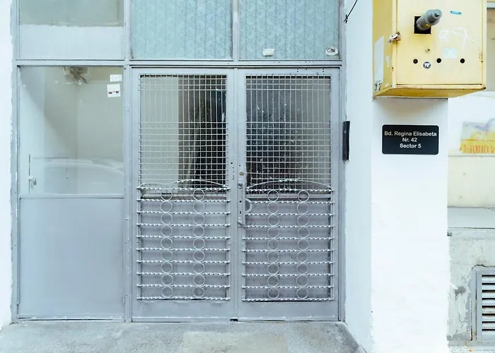 Cloud 8 - 180 View アパート *