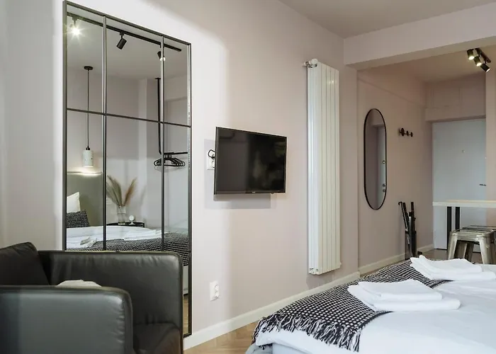 Apartamento Cloud 8 - 180 View Bucarest